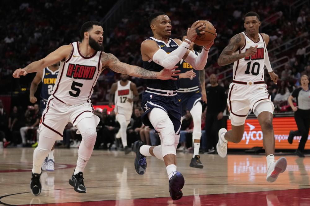 同时激发了 同时激发了